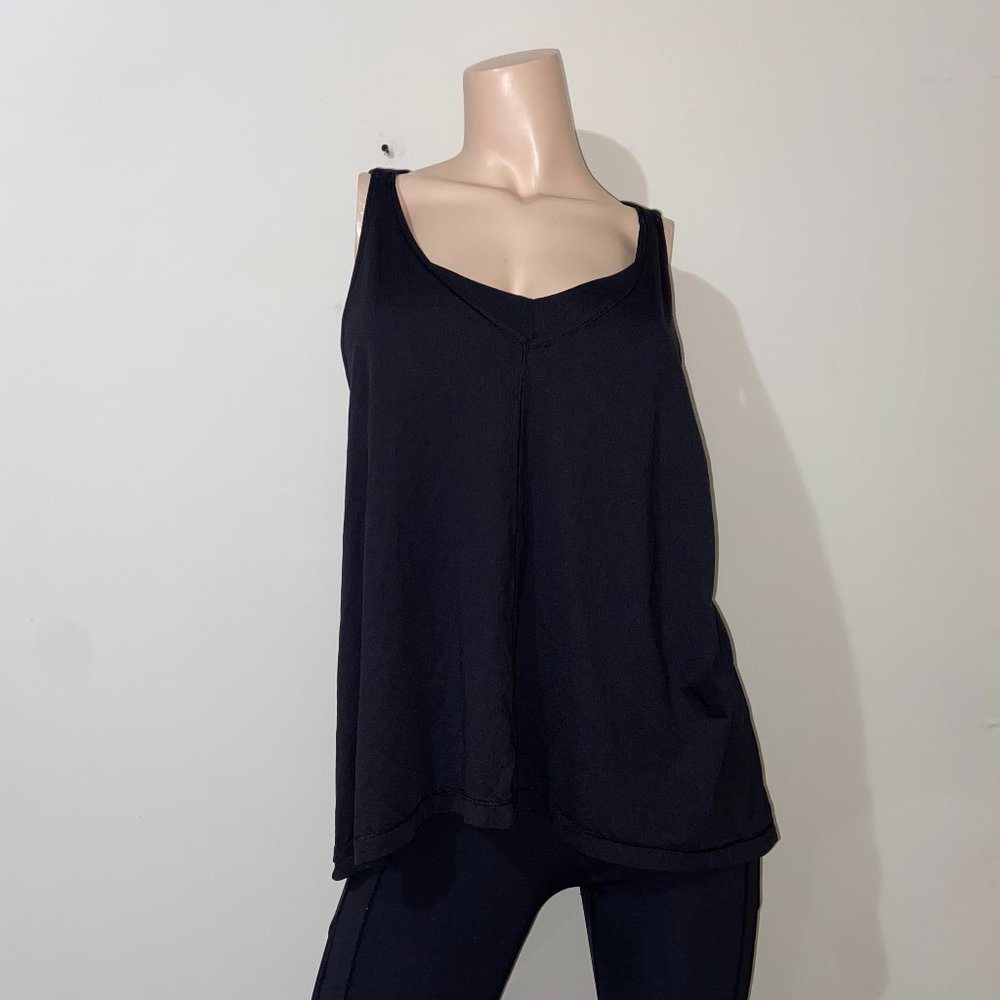 Lululemon The Oneness Tank - Size 6
